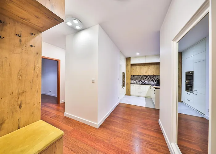 Kasprzaka 29c I Trzy I Garaz I By Perfect 218 شقة