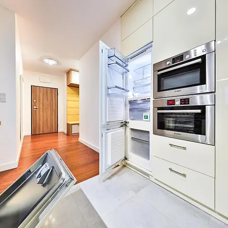 Kasprzaka 29c I Trzy I Garaz I By Perfect 218